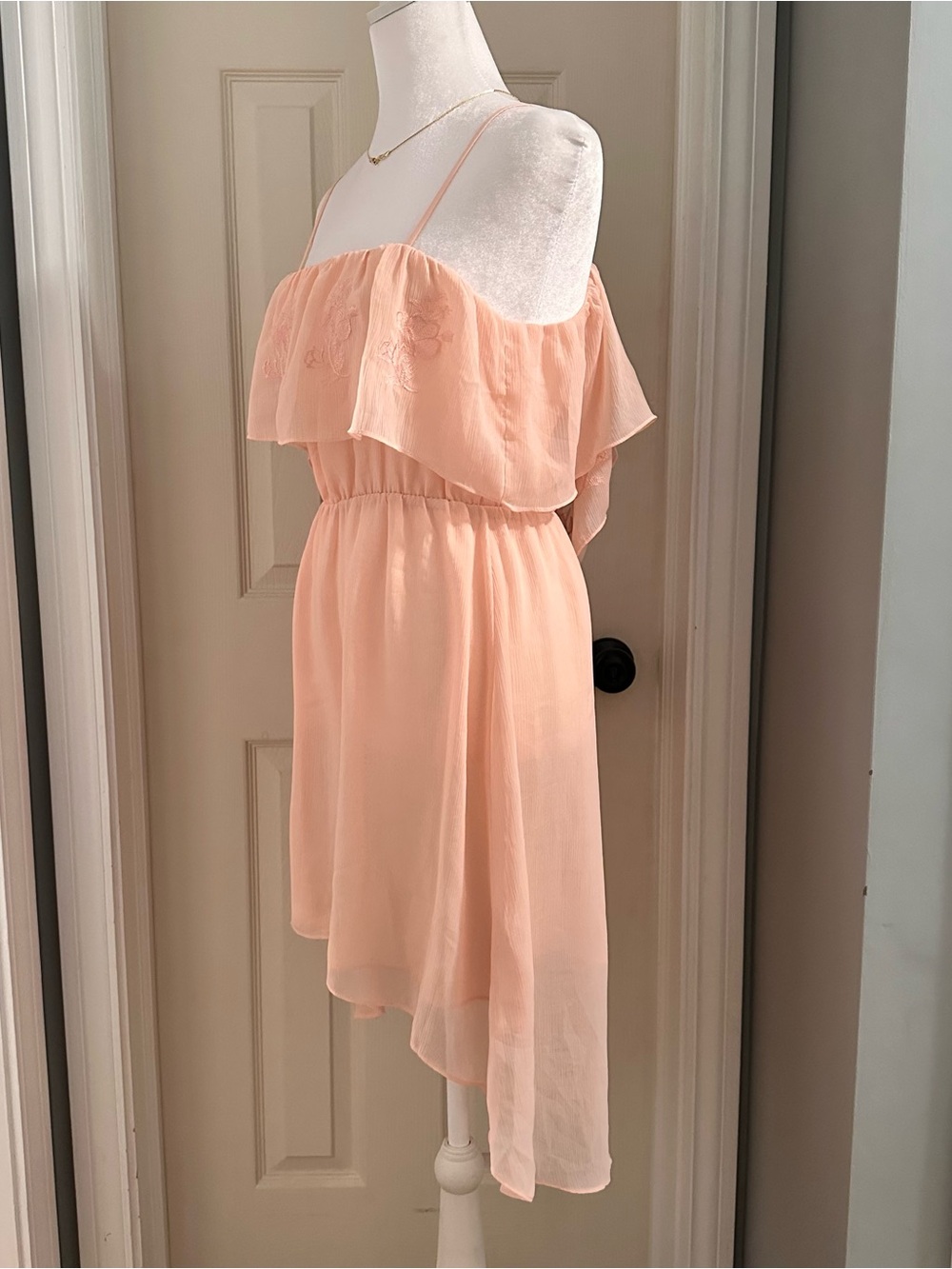 Forever 21 Peach Fairycore Spaghetti-Strap Ruffle Dress with Embroidered Bodice - Picture 4 of 6